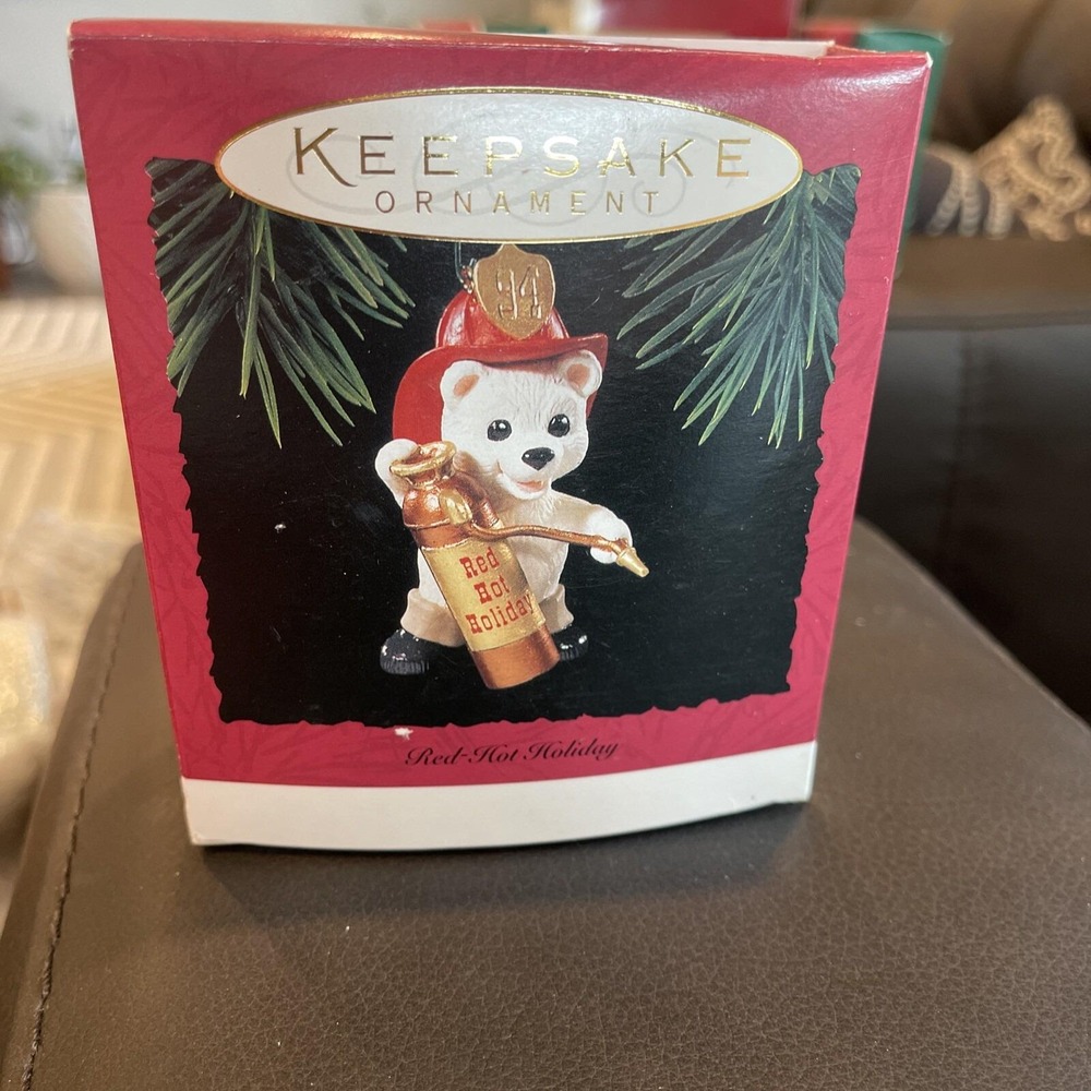 Hallmark Red Hot Holiday Ornament 1994 Polar Bear Firefighter Fire Hat Open Box‎